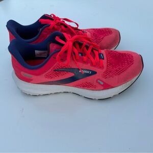 Brooks Women's Launch 9 Running laces Shoes pink cobalt size 8